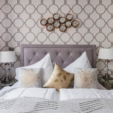 פראג Pastel Art Deco 3Bdr Ruterra Apt מראה חיצוני תמונה