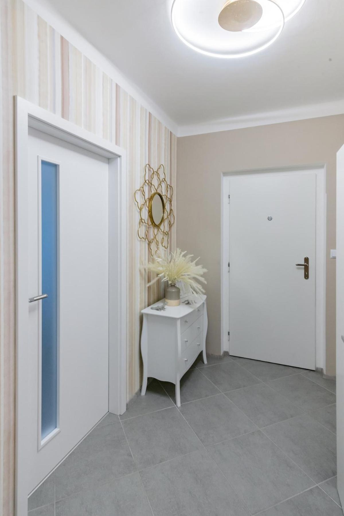 פראג Pastel Art Deco 3Bdr Ruterra Apt מראה חיצוני תמונה